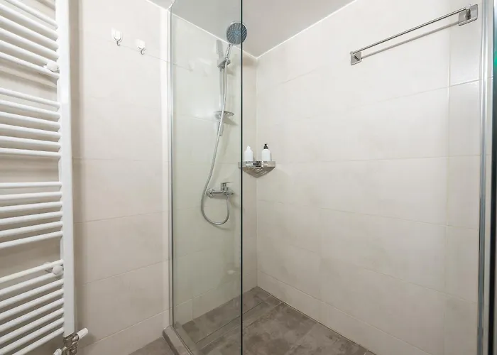 Stylish 2Bdr Apt By Acropolis